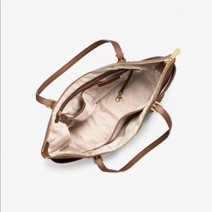 MICHAEL Michael Kors Bags - MICHAEL Michael Kors Jetset Saffiano Leather Bag MICHAEL Michael Kors Bags - MICHAEL Michael Kors Jetset Saffiano Leather Bag